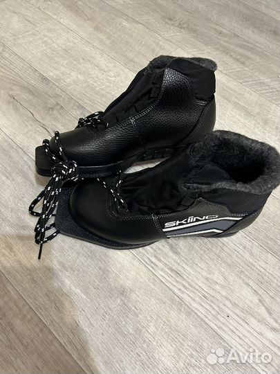 Ботинки для беговых лыж