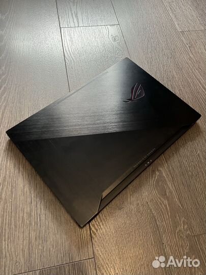 Игровой ноутбук Asus rog i7-8gen GTX 1070 8gb