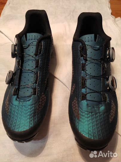 Велотуризм Giro. Размер 44 (28см)