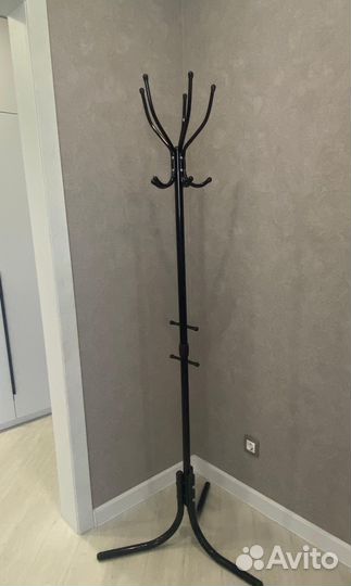 Вешалка для одежды напольная