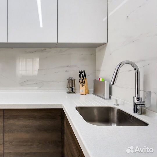 Кухня без ручек (цена за весь гарнитур) ксп:23102