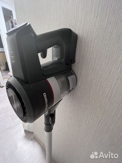 Ручной пылесос беспроводной Redmond