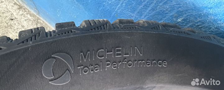 Michelin X-Ice North 4 195/60 R15