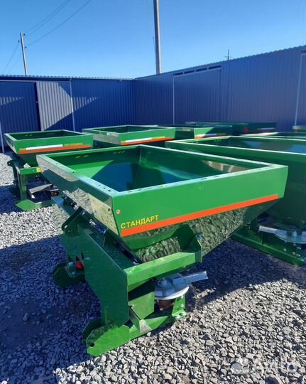 Разбрасыватель удобрений Оптсельмаш Фермер, 2023