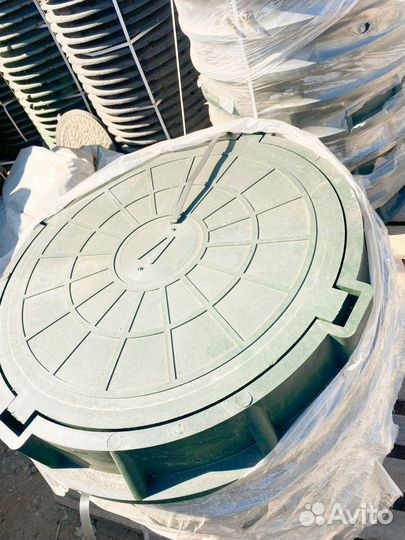 Люк полимерной пластиковый