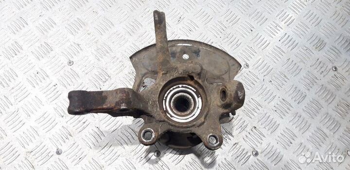 Кулак поворотный передний правый под ABS Almera