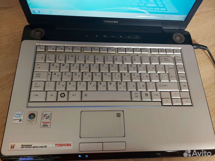 Ноутбук toshiba