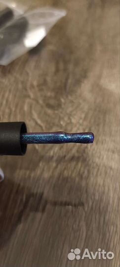 Лаки, наклейки