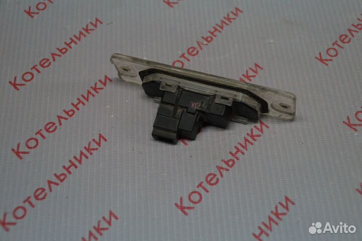 Nissan 26510-3J100 Фонарь освещения номерного знак