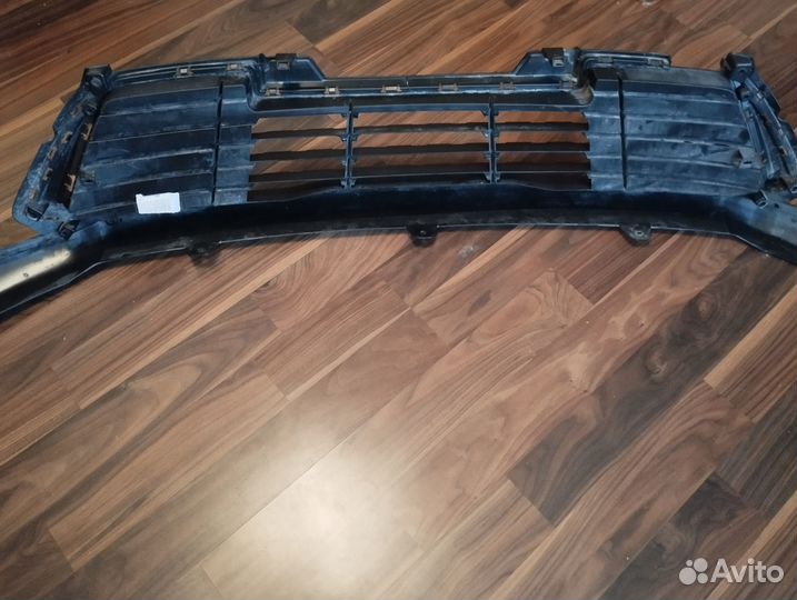 Бампер передний нижняя часть с решёткой