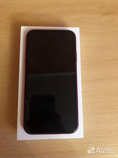 Телефон iPhone 11 red 64