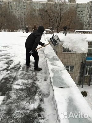 Уборка снега вручную(с крыш тоже)