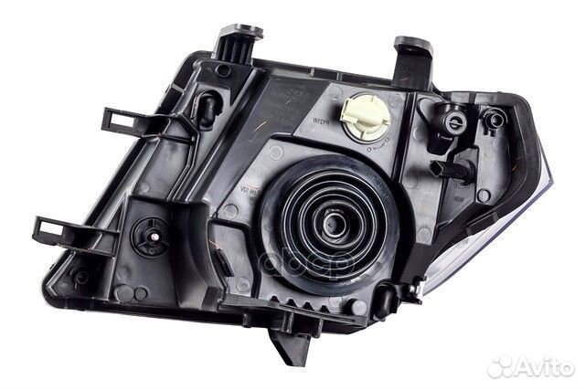 Фара Nissan Navara 10-15 / Pathfinder 07-14