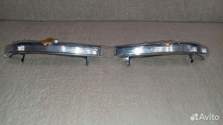 Повторители поворота на боковые зеркала Приора