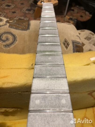 Бас гитара Denn SB100 BK