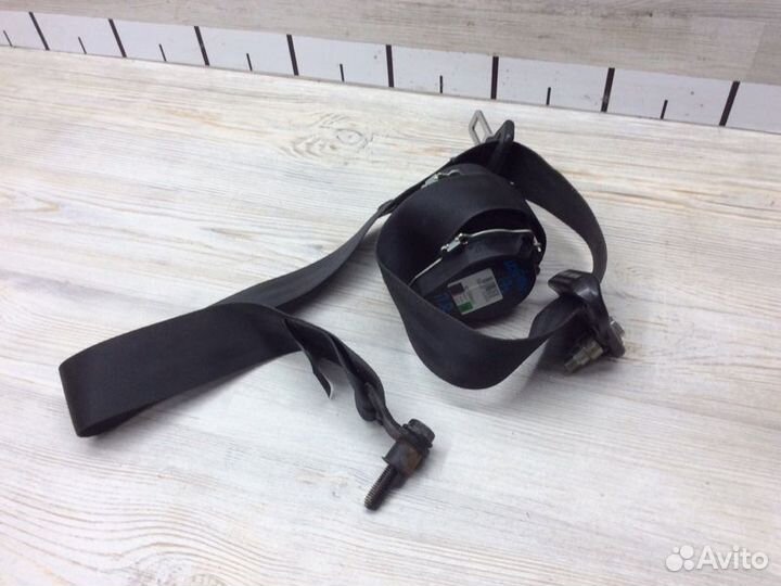 Ремень безопасности передний правый Renault Logan