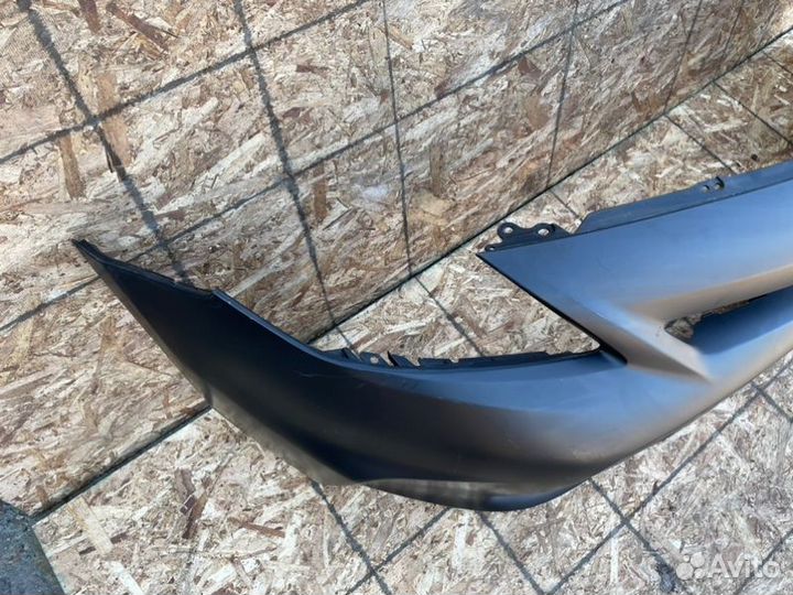 Бампер передний Toyota Prius V 2014