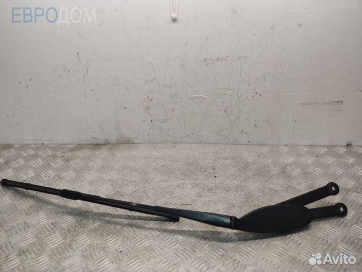 Щеткодержатель на mercedes W253 s1135760