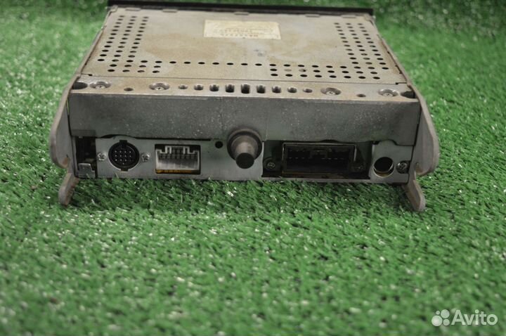 Штатная магнитола Mitsubishi Carisma