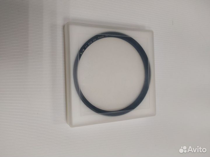 Светофильтр B+W 77 010 UV-Haze 1x Germany