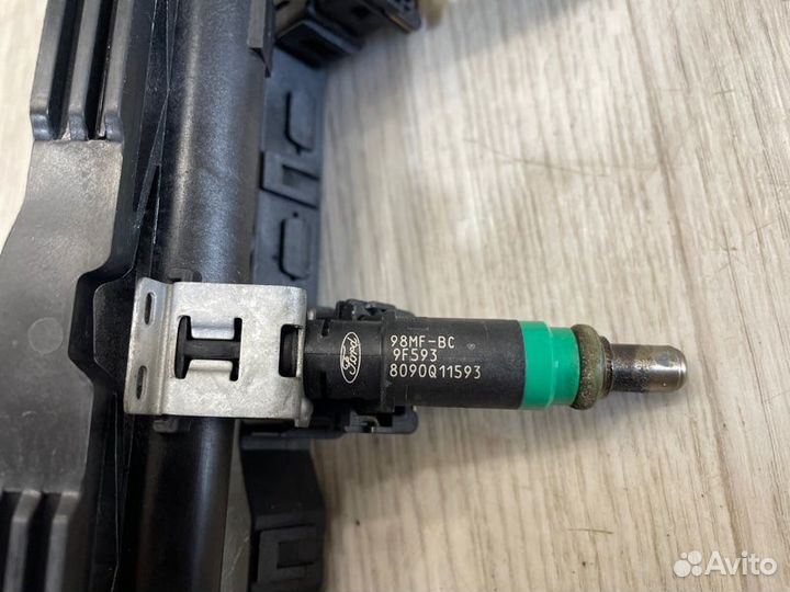 Топливная рампа в сборе Ford Fusion CBK fxja 2008