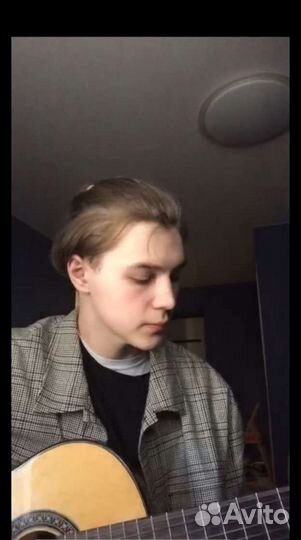 Репетитор по вокалу