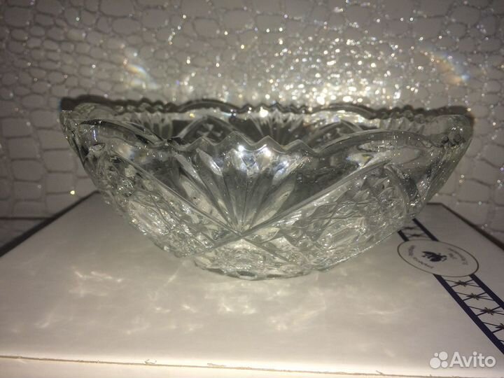 Хрустальная ваза