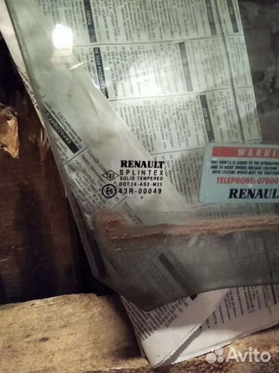 Стекла передней правой двери Renault Scenic 2