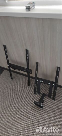 Кронштейн для телевизора