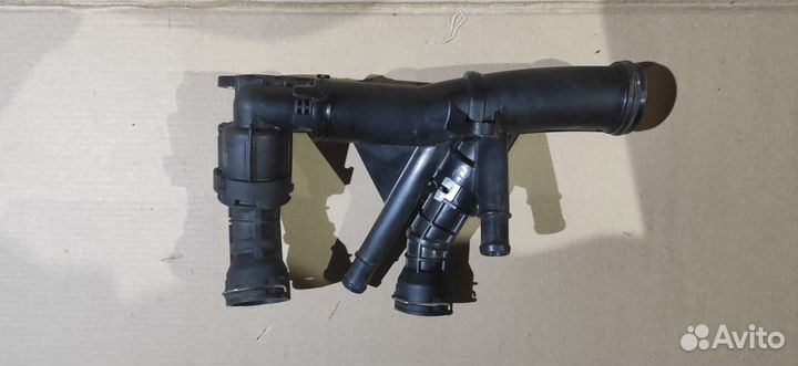 Корпус термостата Volkswagen Tiguan 2