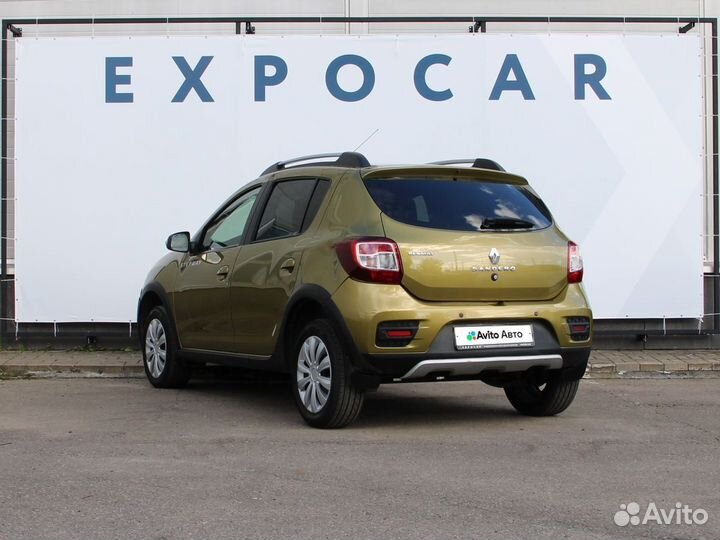 Renault Sandero Stepway 1.6 AT, 2016, 124 300 км