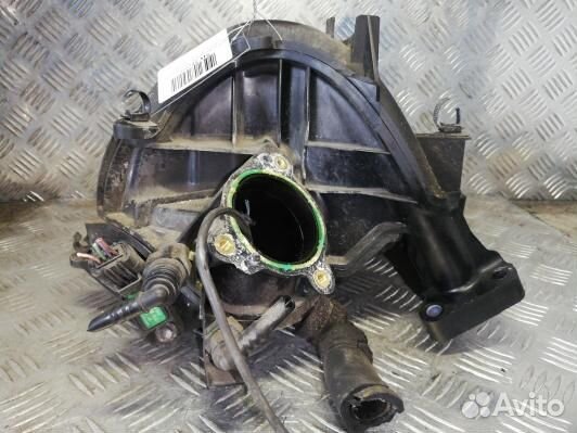 Впускной коллектор бензиновый citroen C4 grand pic