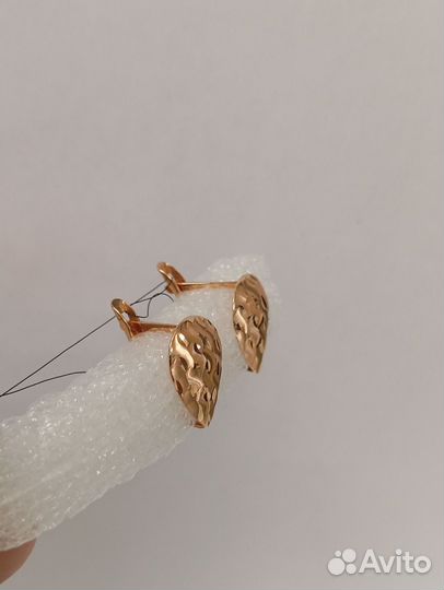 Золотые серьги
