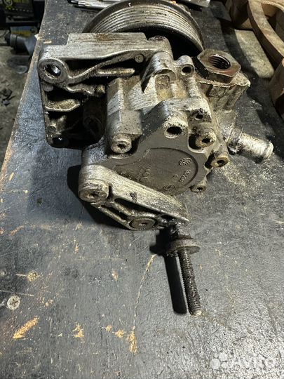 Range rover 3 насос гур 4.4