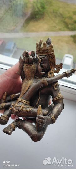 Буддийская статуэтка