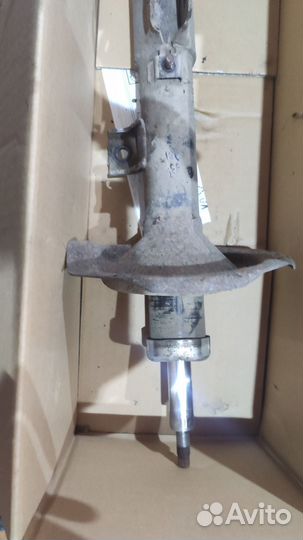 Стойка передняя Митцубиси Оутлендер хл