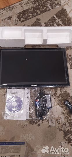 Монитор Samsung S4 для компьютера 22 дюйма