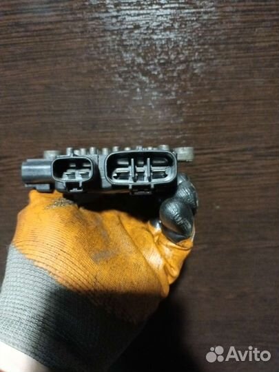 Блок управления вентилятором Mitsubishi Lancer 9