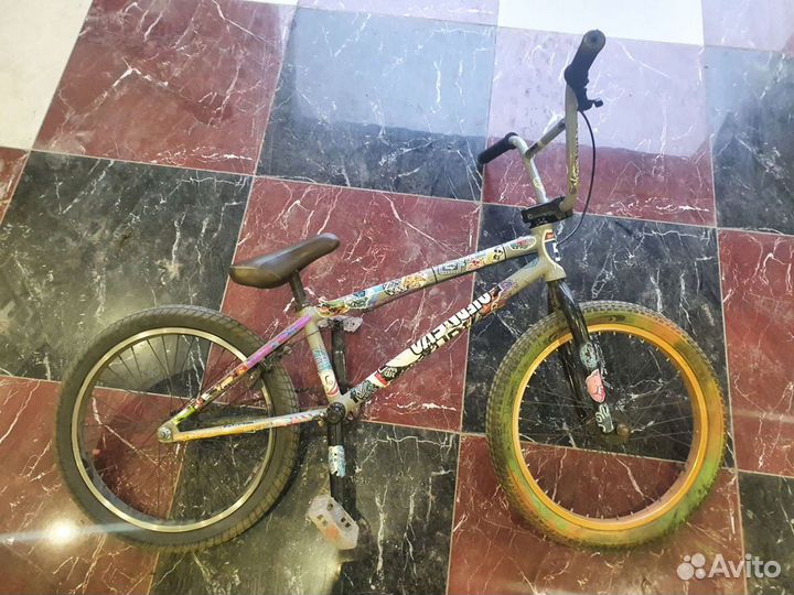 Трюковой велосипед bmx