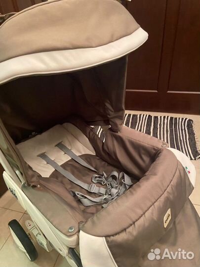 Прогулочная коляска cam