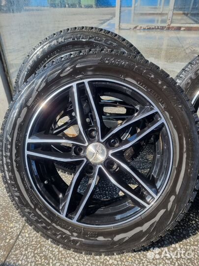 Bridgestone Blizzak VRX 205/55 R16