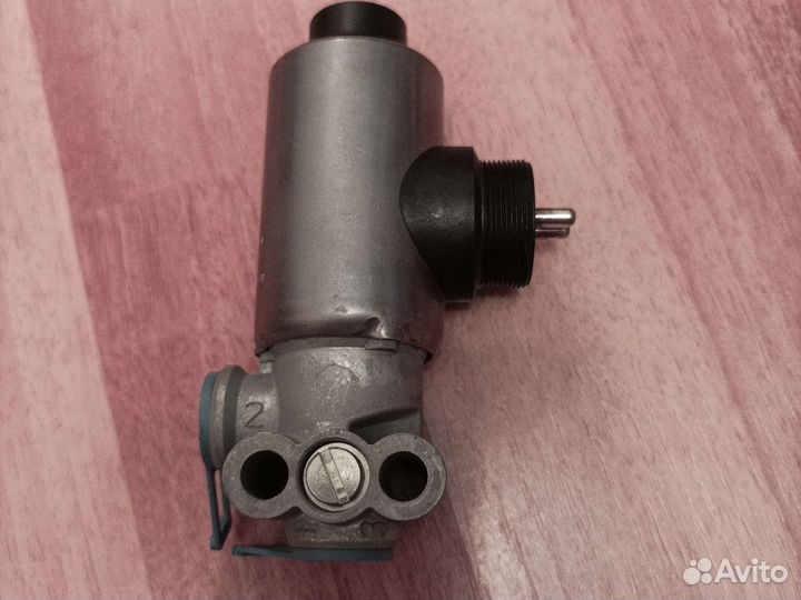 Клапан электромагнитный