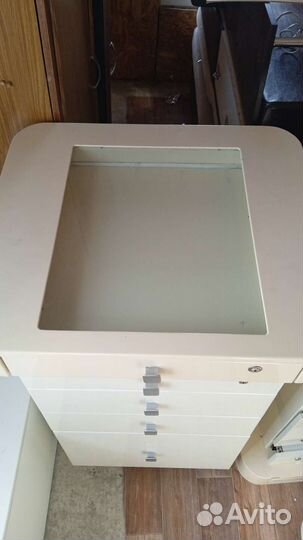 Стойка островок