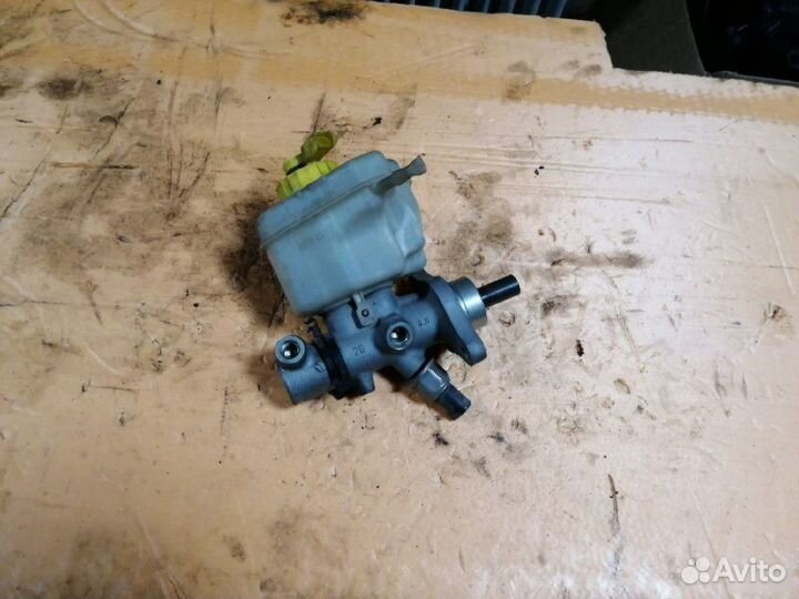 Главный тормозной цилиндр Porsche Cayenne 955