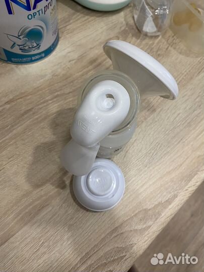 Молокоотсос avent ручной