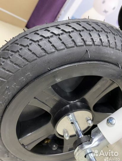 Трёхколесный велосипед с ручкой надувные колеса