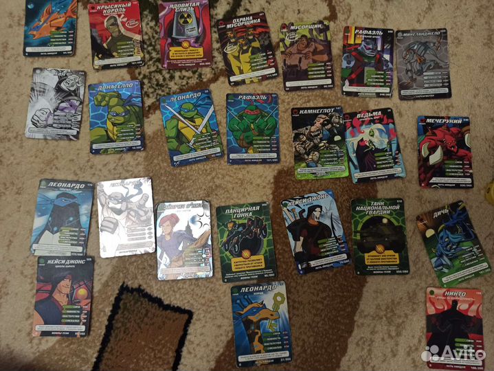 Игрушки: бакуганы, мансуно, черепашки-ниндзя