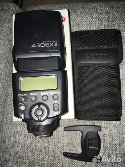 Вспышка Canon Speedlite 430EX II
