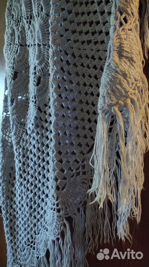 Новая Шаль вязаная крючком