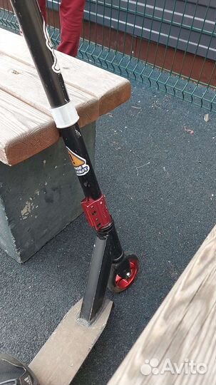 Самокат трюковой